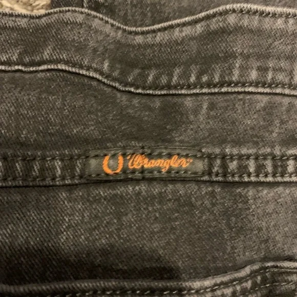 Women’s Wrangler Qbaby Jeans - Picture 8 of 8